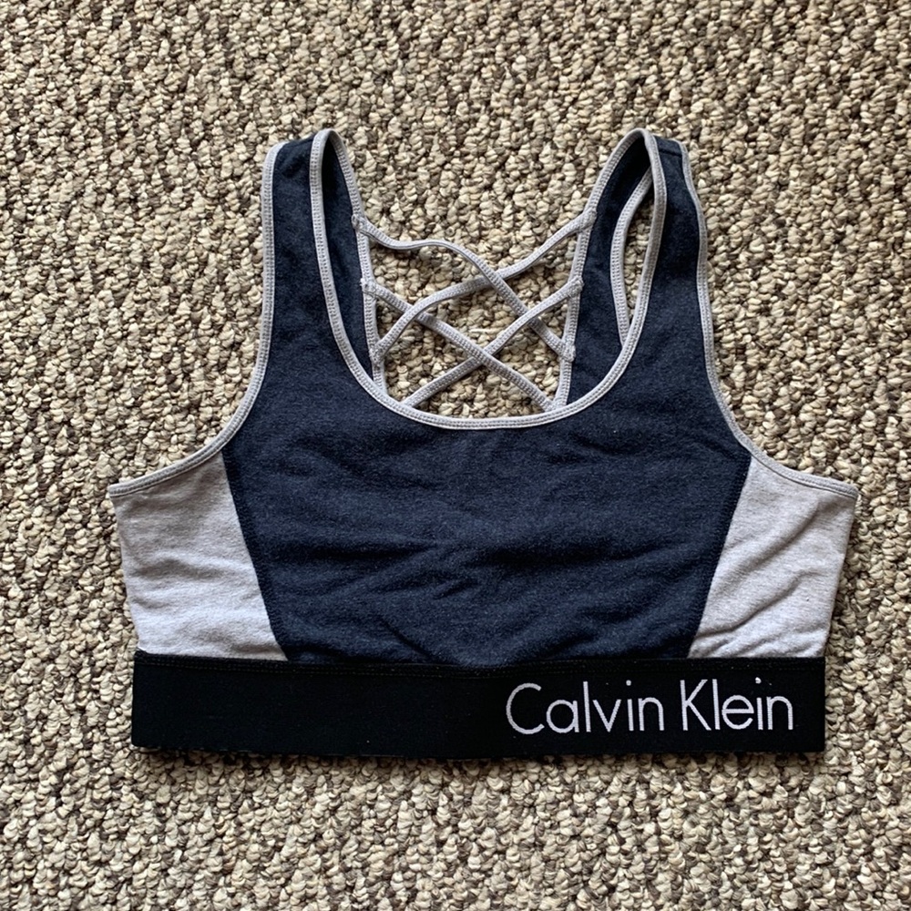 Calvin Klein Women’s Sports Bra